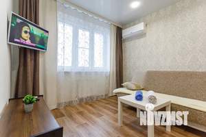 1-к квартира, посуточно, 37м2, 7/10 этаж