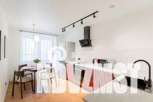 1-к квартира, посуточно, 40м2, 6/9 этаж