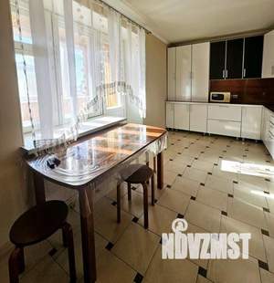 2-к квартира, посуточно, 75м2, 1/1 этаж