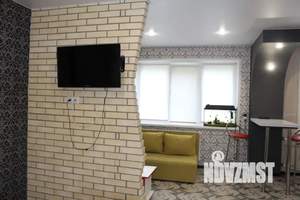 Студия квартира, посуточно, 43м2, 2/5 этаж
