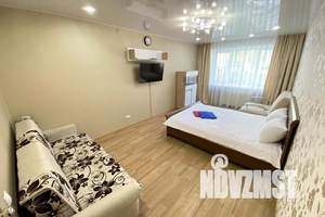 2-к квартира, посуточно, 65м2, 2/5 этаж