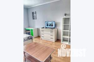 1-к квартира, посуточно, 45м2, 10/18 этаж