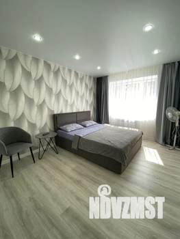 1-к квартира, посуточно, 37м2, 6/7 этаж