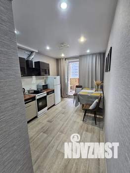 1-к квартира, посуточно, 34м2, 8/18 этаж