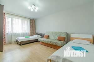 2-к квартира, посуточно, 64м2, 1/9 этаж