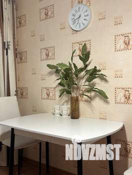 1-к квартира, посуточно, 44м2, 4/9 этаж