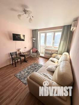 1-к квартира, посуточно, 33м2, 5/5 этаж