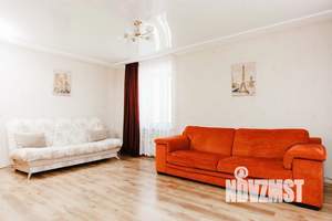 2-к квартира, посуточно, 65м2, 1/1 этаж