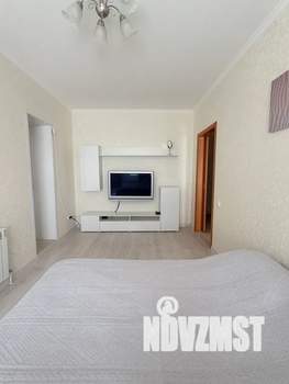 1-к квартира, посуточно, 40м2, 1/12 этаж