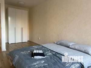 1-к квартира, посуточно, 40м2, 8/18 этаж