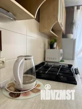 1-к квартира, посуточно, 42м2, 7/9 этаж