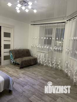 1-к квартира, посуточно, 44м2, 6/9 этаж