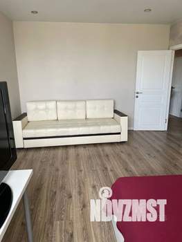 1-к квартира, посуточно, 72м2, 3/10 этаж