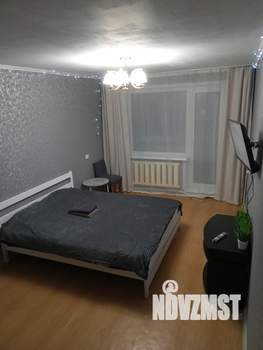 1-к квартира, посуточно, 54м2, 10/10 этаж