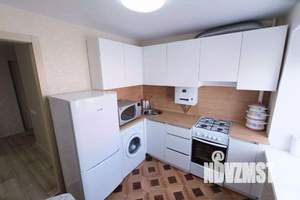 2-к квартира, посуточно, 47м2, 1/1 этаж