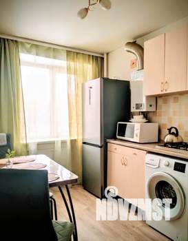 1-к квартира, посуточно, 36м2, 4/9 этаж