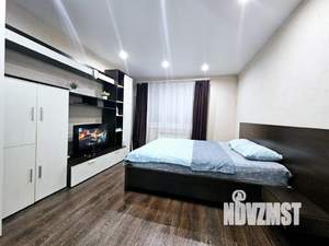 1-к квартира, посуточно, 43м2, 11/16 этаж