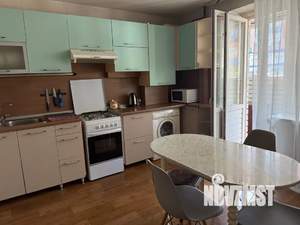 1-к квартира, посуточно, 50м2, 1/7 этаж