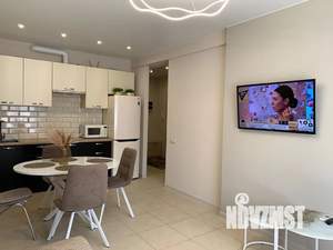 1-к квартира, посуточно, 42м2, 2/15 этаж