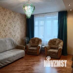 1-к квартира, посуточно, 41м2, 4/10 этаж