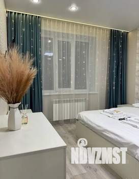 1-к квартира, посуточно, 38м2, 3/10 этаж