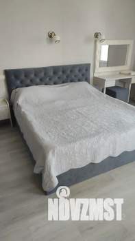 Студия квартира, посуточно, 40м2, 6/18 этаж