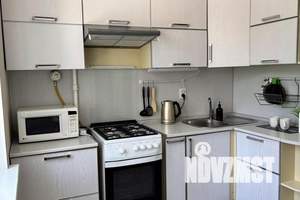 1-к квартира, посуточно, 35м2, 3/9 этаж