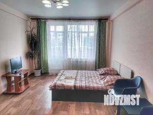 1-к квартира, посуточно, 50м2, 1/1 этаж