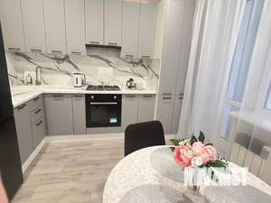 1-к квартира, посуточно, 38м2, 3/10 этаж