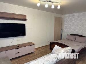 Студия квартира, посуточно, 37м2, 2/5 этаж