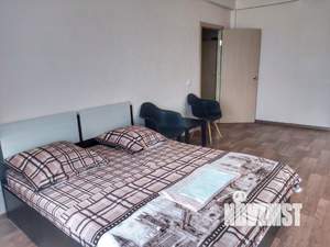 1-к квартира, посуточно, 50м2, 1/1 этаж