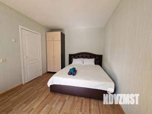 1-к квартира, посуточно, 34м2, 4/9 этаж