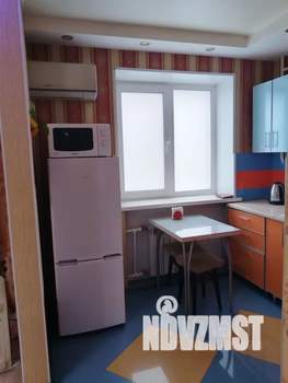 1-к квартира, посуточно, 45м2, 1/3 этаж