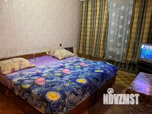 1-к квартира, посуточно, 35м2, 4/10 этаж