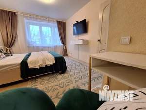 1-к квартира, посуточно, 35м2, 2/13 этаж