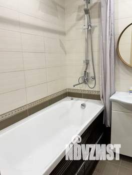 1-к квартира, посуточно, 42м2, 15/16 этаж