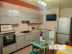 1-к квартира, посуточно, 43м2, 8/10 этаж