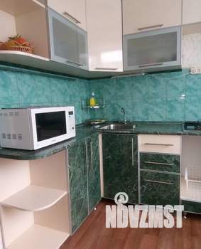 1-к квартира, посуточно, 38м2, 6/9 этаж