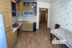 1-к квартира, посуточно, 46м2, 4/10 этаж