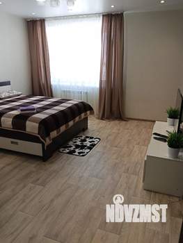 1-к квартира, посуточно, 48м2, 4/9 этаж