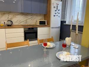 3-к квартира, посуточно, 85м2, 2/15 этаж