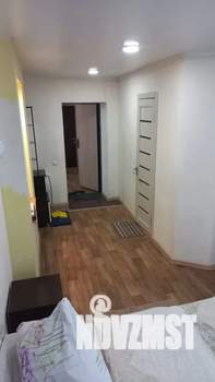 Студия квартира, посуточно, 30м2, 1/9 этаж