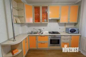 2-к квартира, посуточно, 55м2, 1/1 этаж