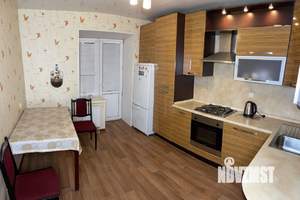 1-к квартира, посуточно, 46м2, 4/10 этаж