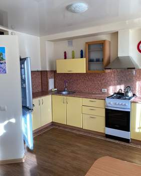 Студия квартира, на длительный срок, 42м2, 1/10 этаж