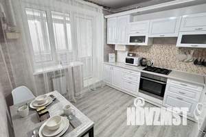 1-к квартира, посуточно, 46м2, 10/14 этаж