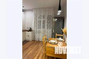 1-к квартира, посуточно, 42м2, 4/9 этаж