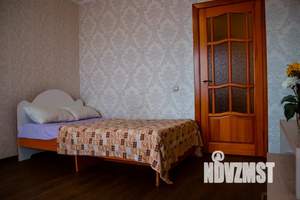 1-к квартира, посуточно, 42м2, 9/9 этаж