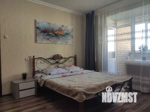 1-к квартира, посуточно, 48м2, 7/10 этаж