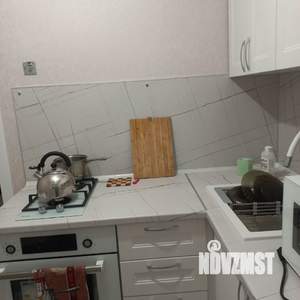 1-к квартира, на длительный срок, 350м2, 4/5 этаж